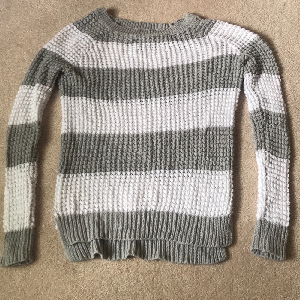 American eagle sweater